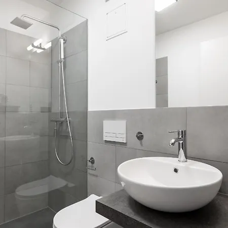 Limehome Bahnhofstrasse Aparthotel