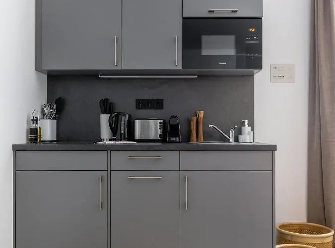 Limehome Bahnhofstrasse 3*